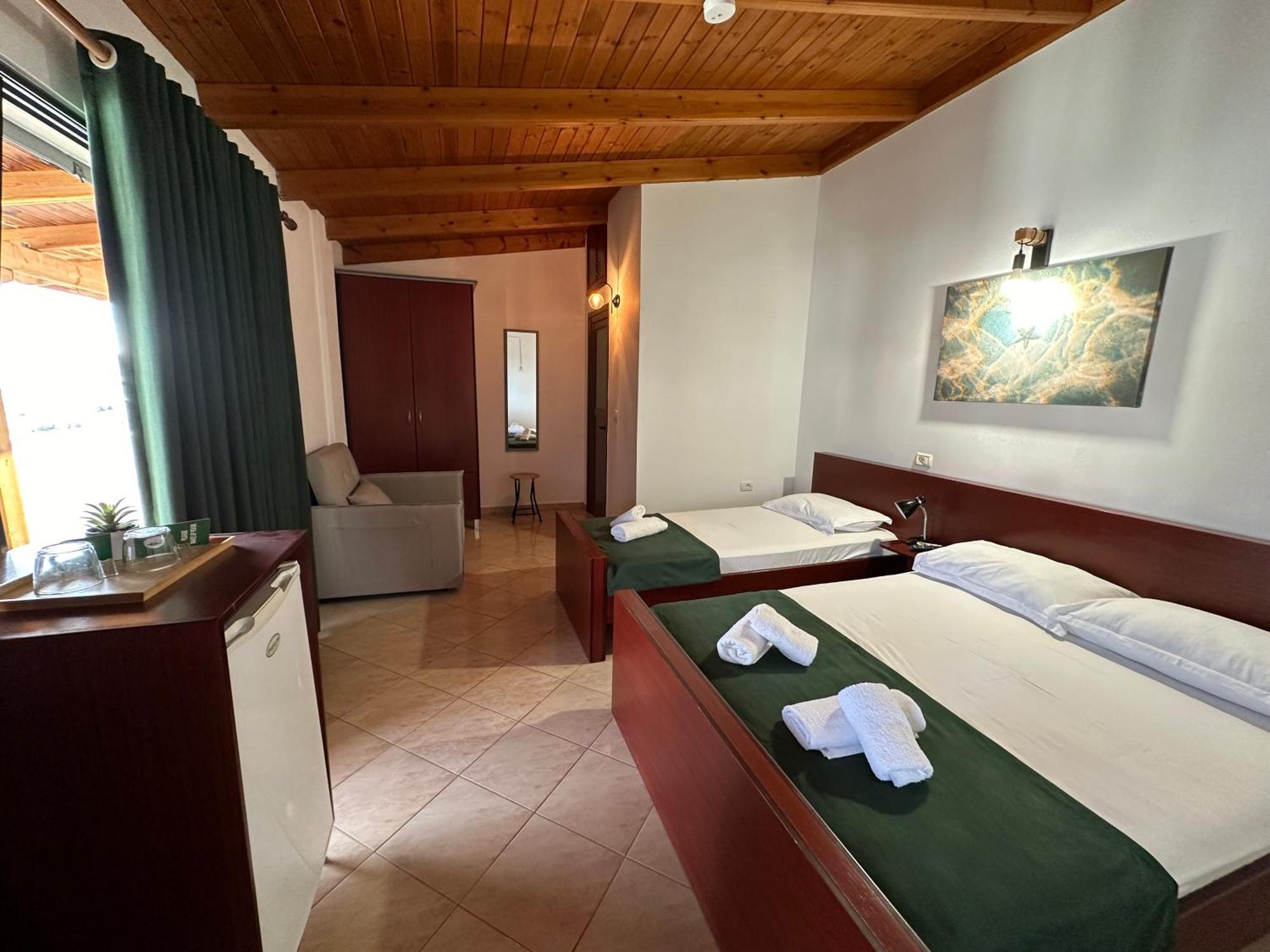 Bliss Hotel Ksamil Exterior photo